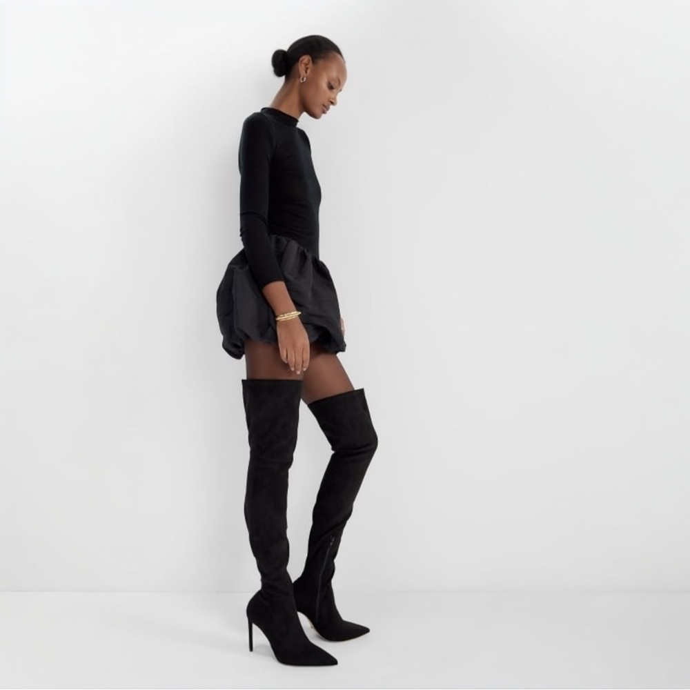 Chic Black Pull on Over-the-Knee Boots Sz 10 NWOT
